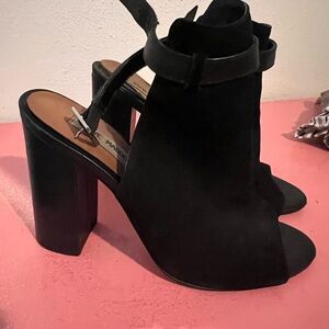 Steve Madden Black Peep Toe Heels